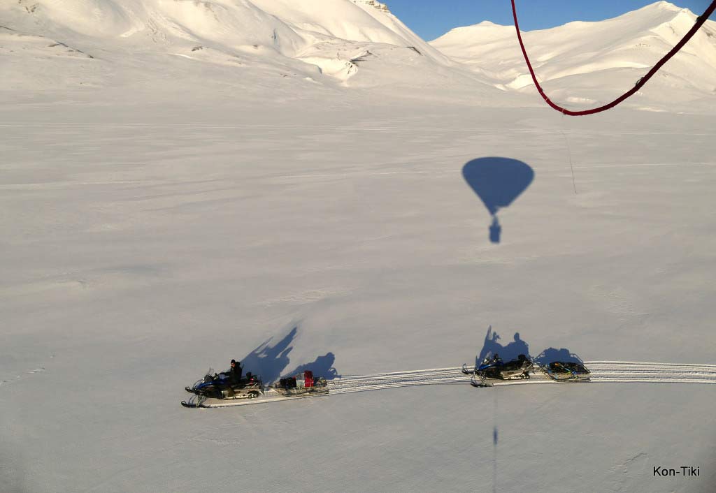 spitsbergen hot air balloon
