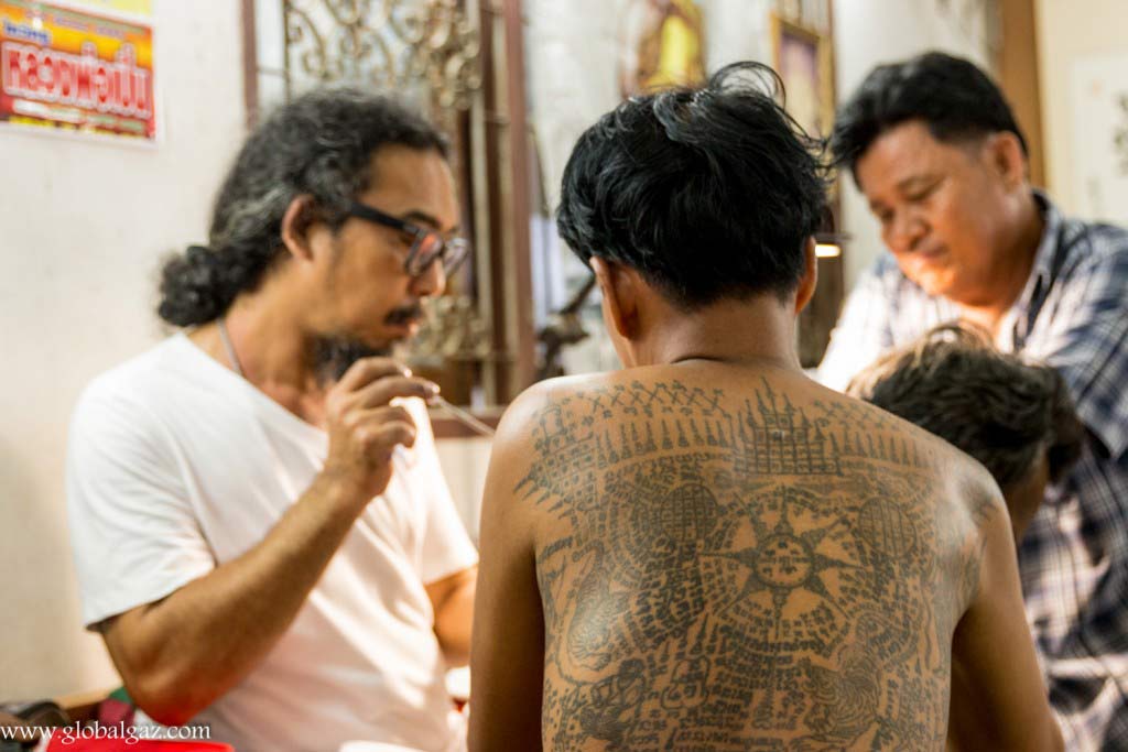 sak yant tattoo festival - day one
